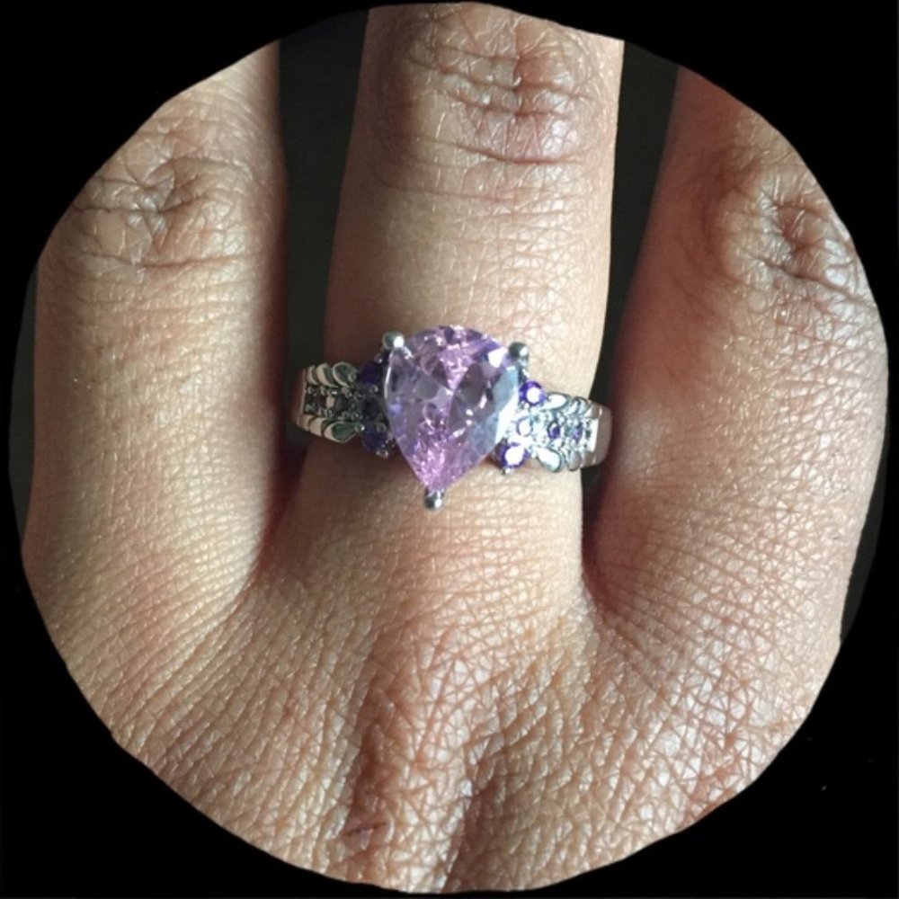 Pear cut pink topaz ring - Picture 2 of 5